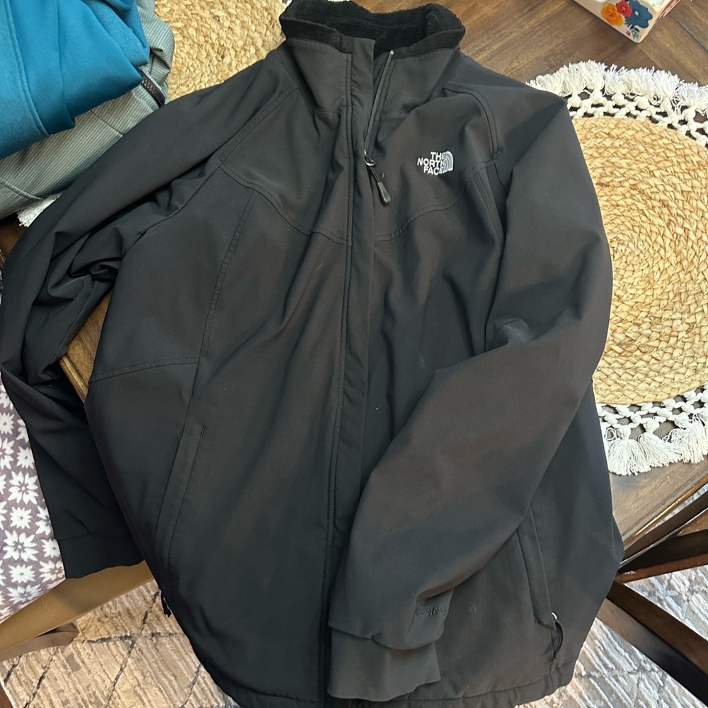 Black Winter North Face Coat - Picture 1 of 1